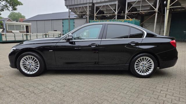 BMW 3-SERIE 318i Corp L. Hi Ex