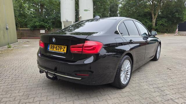 BMW 3-SERIE 318i Corp L. Hi Ex