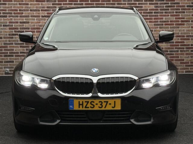 BMW 3-SERIE Touring 330e Business Edition Plus