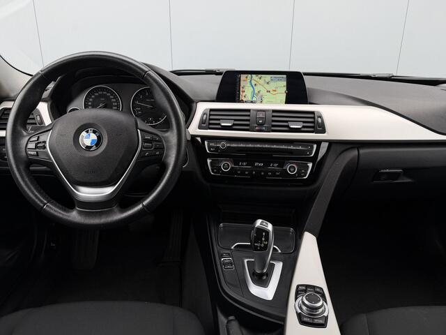 BMW 3-SERIE Touring 318i Executive Automaat Navigatie/18inch.
