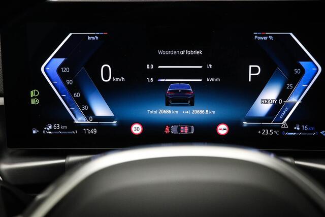 BMW 3-SERIE 330e M-Sport | COMFORT / INNOVATION- PACK | HEAD UP | 360 CAMERA