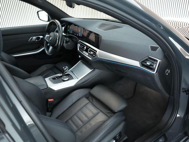BMW 3-SERIE 330e Touring xDrive |M-sport|schuif/kantel|Laser LED|memory|head-up|Apple Carplay|trekhaak|adaptive cruise|stoelverwarming|19" LMV|
