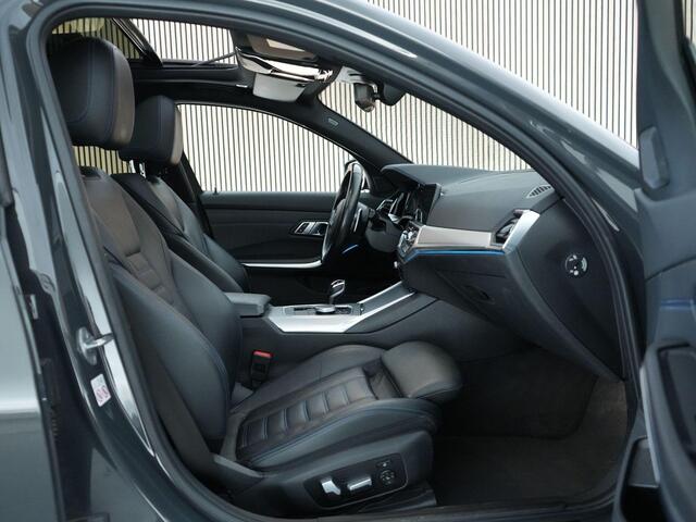BMW 3-SERIE 330e Touring xDrive |M-sport|schuif/kantel|Laser LED|memory|head-up|Apple Carplay|trekhaak|adaptive cruise|stoelverwarming|19" LMV|