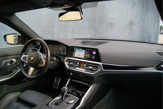 BMW 3-SERIE Touring 330e xDrive 292PK High Ex. M-Sport Schaalstoelen/Laser-led/Harman-Kardon/Memory/Soh97% Aut8