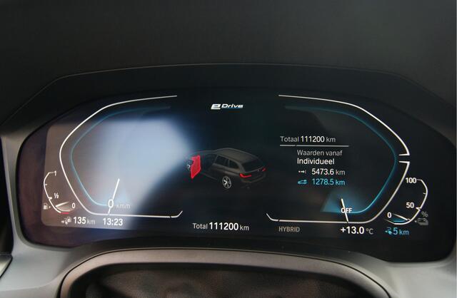 BMW 3-SERIE Touring 330e xDrive 292PK High Ex. M-Sport Schaalstoelen/Laser-led/Harman-Kardon/Memory/Soh97% Aut8