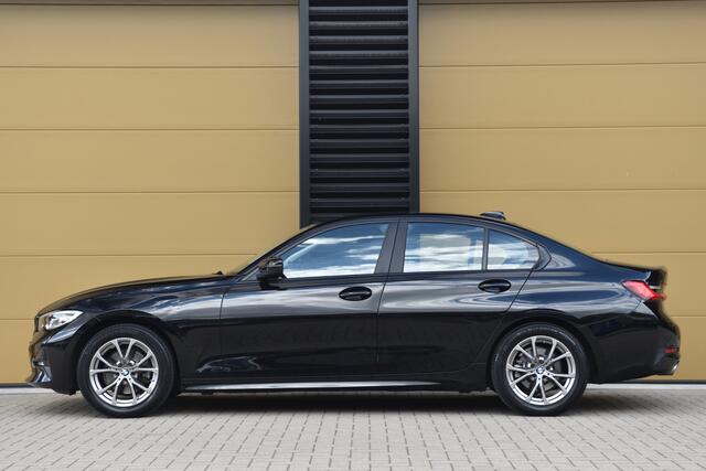BMW 3-SERIE 320i High Executive Edition * Sportstoelen * Trekhaak * Leder * Stoelverwarming *