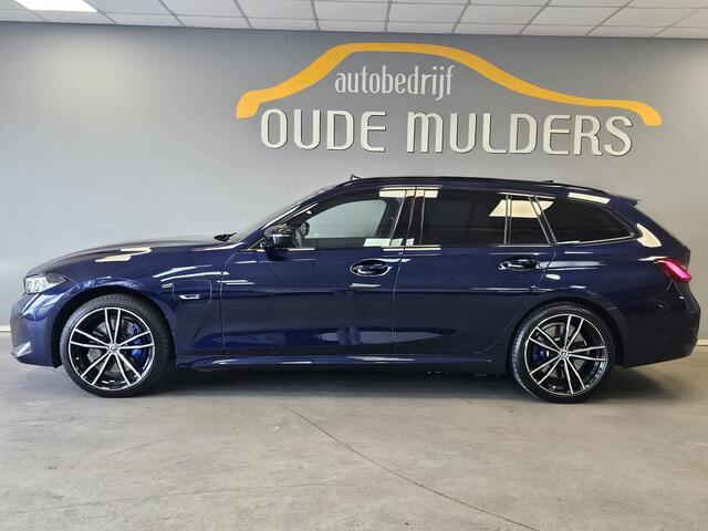 BMW 3-SERIE Touring 330e xDrive M-Sport 50 Jahre | Head-up | Harman Kardon | Trekhaak |