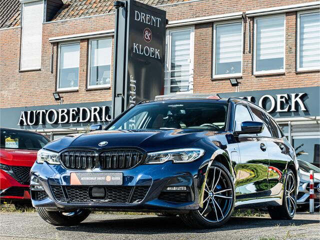 BMW 3-SERIE Touring 330e xDrive High Exe M-Sport PANO LASER HARMAN KARDON HUD CAMERA 19 INCH BOMVOL!!