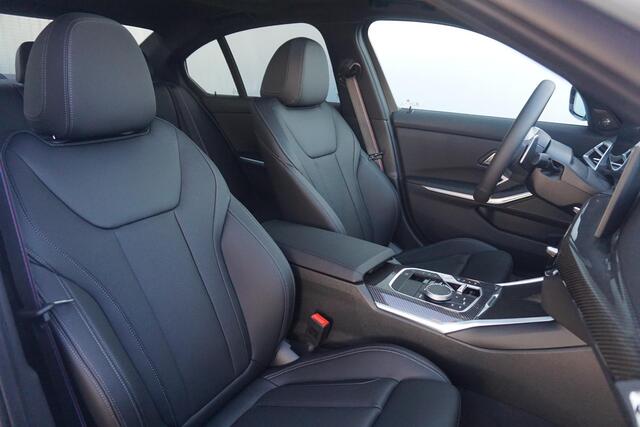 BMW 3-SERIE Sedan 330e | M Sportpakket Pro | Schuif-/kanteldak | Harman Kardon | Driving Assistant Professional