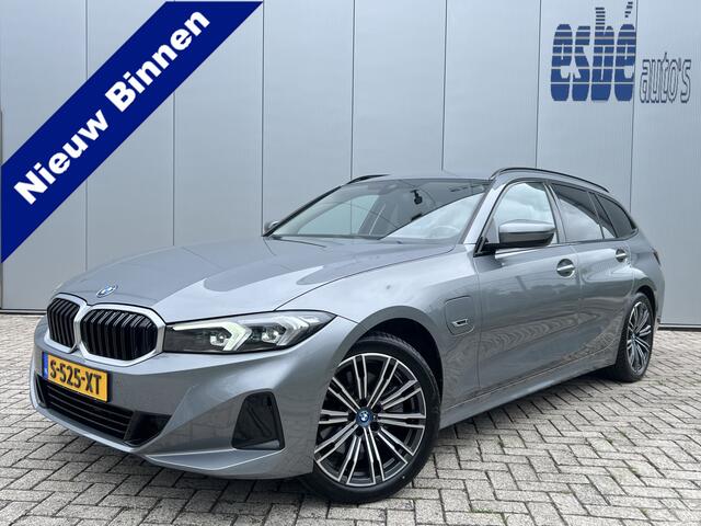 BMW 3-SERIE Touring 320e Trekhaak Leder Camera Live Cockpit Plus Widescreen Elektrische Sportstoelen Stoelverwarming Extra Getint Glas Shadow Line Hifi Apple Carplay Android Auto Plug In Hybride NL Auto 1e Eigenaar BTW