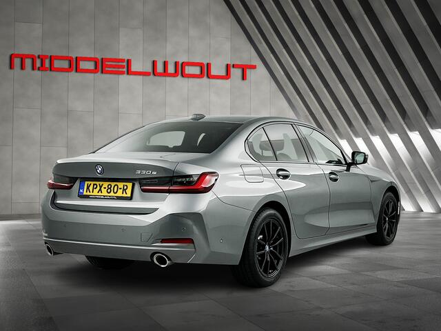 BMW 3-SERIE 330e 292 PK Shadow-Line Facelift Schuif-/kanteldak M-Sportstoelen