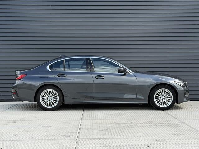 BMW 3-SERIE 320i Executive Edition 184 PK | Automaat | Navi | Stoelverwarming | Climate | Trekhaak