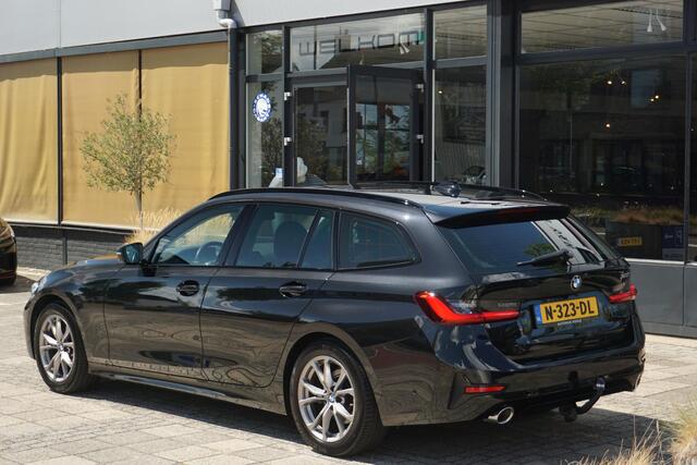 BMW 3-SERIE Touring 320i Executive | ACC | trekhaak