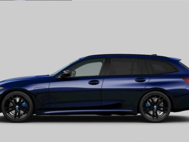 BMW 3-SERIE Touring 330e xDrive M-Sport | Panoramadak | Adapt. Cruise Control