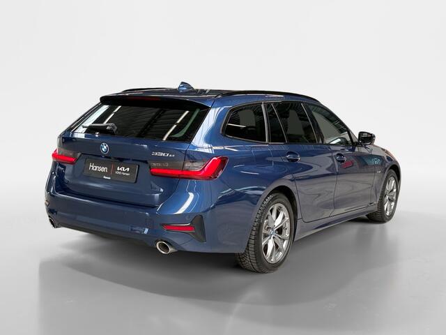 BMW 3-SERIE Touring 330e I Sport Line I Panoramadak I Leder I Cruise I CarPlay I Camera I Elek. achterklep I