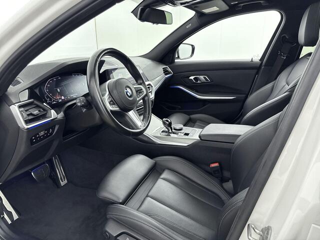 BMW 3-SERIE Touring 320i Executive Edition 184PK | M-Sport | Panorama-dak | Achteruitrijcamera | Stoelverwarming | Climate Control