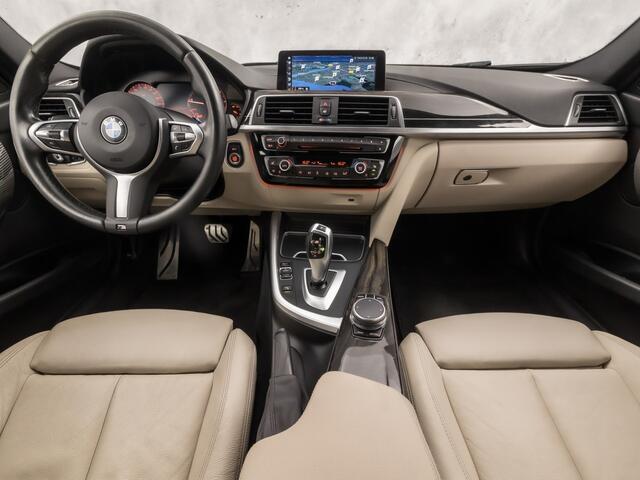BMW 3-SERIE 318i M Sport Automaat (GROOT NAVI, DEALER ONDERHOUDEN, M PAKKET, VIRTUAL COCKPIT, SPORTSTOELEN, STOELVERWARMING, CAMERA, LEDER, GETINT GLAS, NIEUWSTAAT)