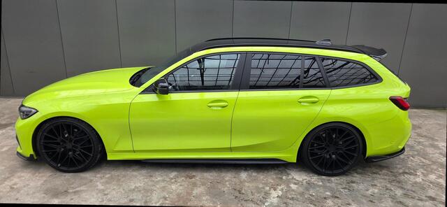 BMW 3-SERIE Touring 318i M-Performance * EYE CATCHER !!