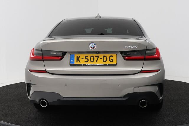 BMW 3-SERIE 330i High Executive Edition (PANORAMADAK, HEAD-UP, HARMAN/KARDON, 360 CAMERA, SFEERVERLICH