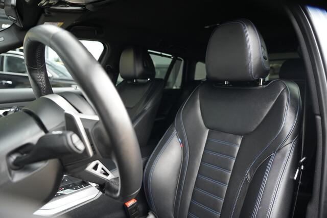 BMW 3-SERIE Touring 330e xDrive M Sport High Executive 292pk Navigatie/HUD/360Camera