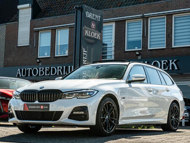 BMW 3-SERIE Touring 320e xDrive M-Sport PANO 19 INCH CAMERA SHADOW LINE APPLE CARPLAY