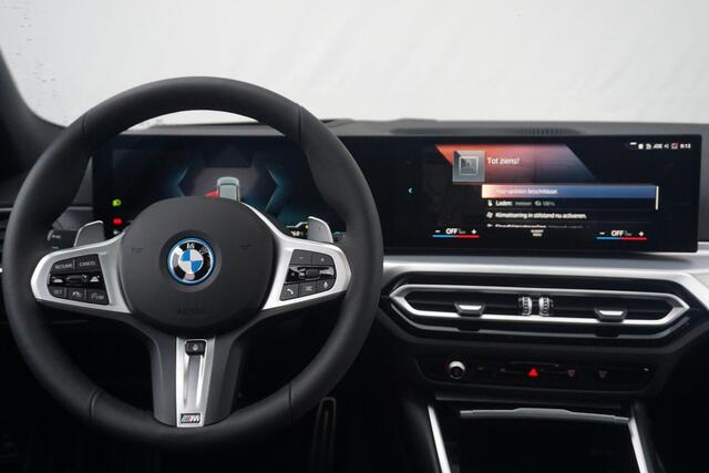 BMW 3-SERIE Touring 320e | M Sportpakket Pro | Panoramadak | Trekhaak | Comfort Acces
