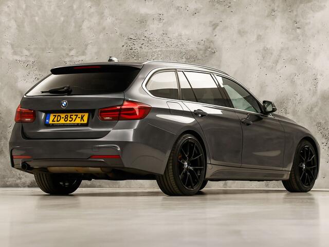 BMW 3-SERIE 318i M Sport Automaat (PANORAMADAK, M PAKKET, GROOT NAVI, COGNAC LEDER, STOELVERWARMING, SPORTSTOELEN, VIRTUAL COCKPIT, PARKEERSENSOREN, GETINT GLAS, NIEUWSTAAT)