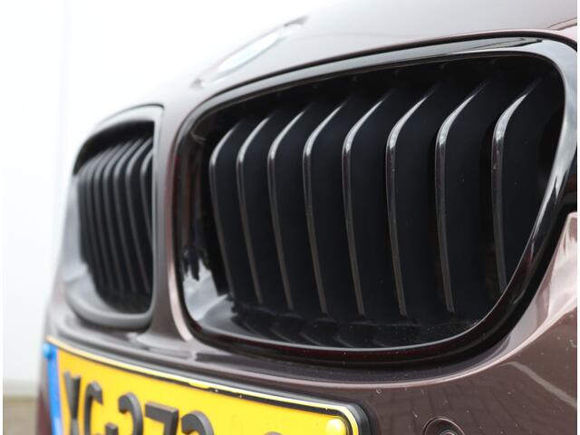 BMW 3-SERIE 320i M Sport | Individual | H/K | Schuifdak | Org. NL
