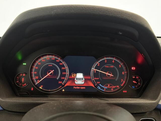 BMW 3-SERIE Touring 318i M Sport Edition Navigatie Climate control Lederen bekleding