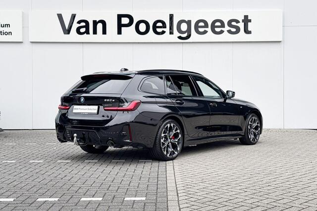 BMW 3-SERIE Touring 330e | Innovation Pack | M Sport | Trekhaak | Panoramadak |