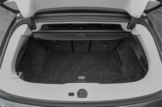 BMW 3-SERIE Touring 320i High Executive Sportline Stoelverw Camera HiFi 17"