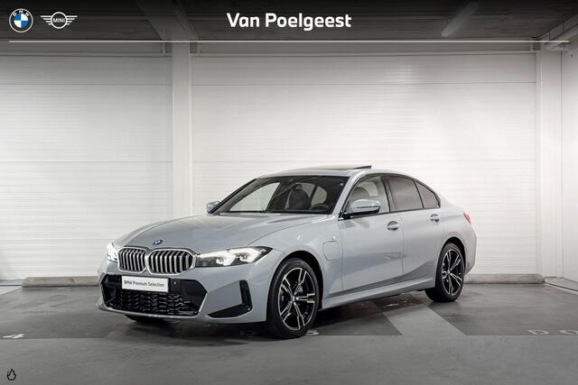 BMW 3-SERIE 330e M Sport | Schuifdak | Trekhaak