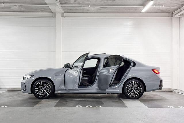 BMW 3-SERIE 330e M Sport | Schuifdak | Trekhaak