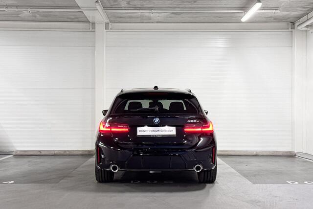 BMW 3-SERIE Touring 330e M Sport | Panoramadak | Trekhaak