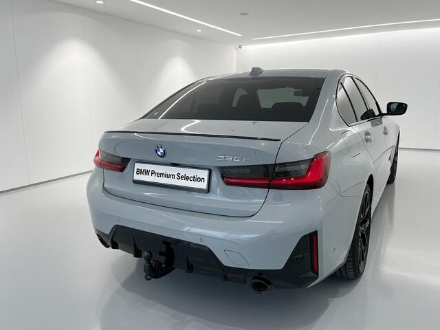 BMW 3-SERIE 330e M-Sport Pro | 19" | Trekhaak | Schuifdak | Hifi | Innovation Pack