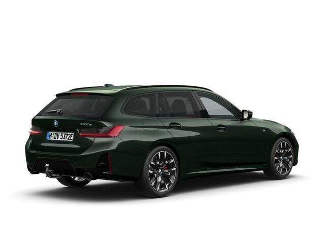BMW 3-SERIE Touring 330e High Executive | M Sportpakket Pro | Innovation Pack | Comfort Pack | Individual Lak