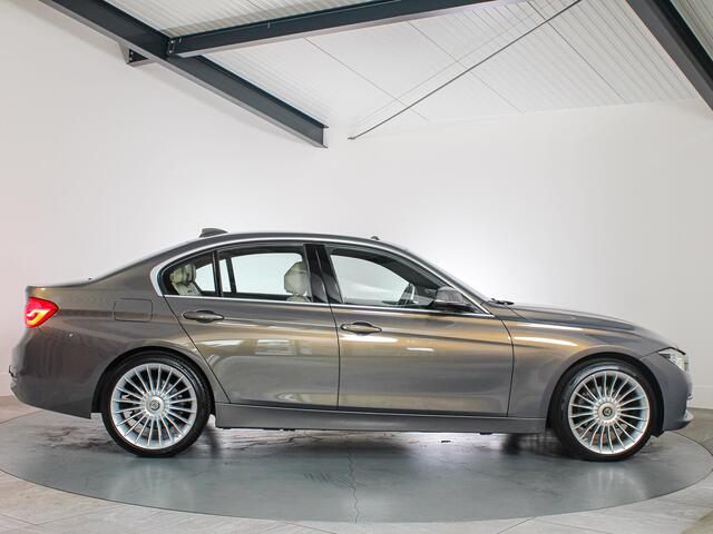 BMW 3-SERIE 320i Luxury Edition Schuif/kanteldak, Keyless, ACC, Volleder, Trekhaak, Individual