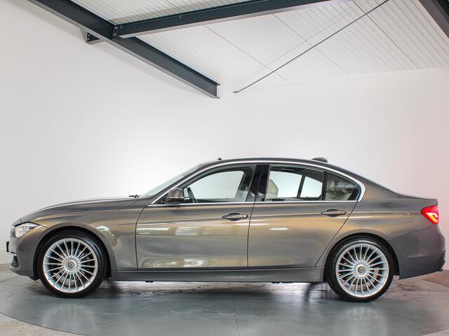 BMW 3-SERIE 320i Luxury Edition Schuif/kanteldak, Keyless, ACC, Volleder, Trekhaak, Individual
