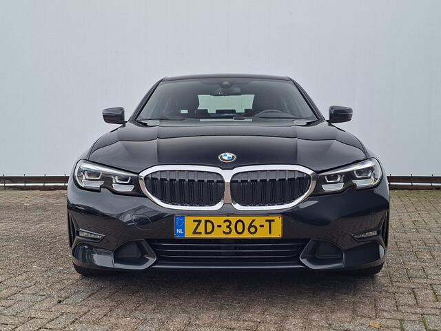 BMW 3-SERIE 320i Executive Edition Carplay Sport Leder