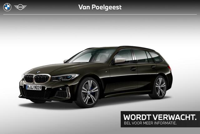 BMW 3-SERIE Touring M340i xDrive High Executive Individual / Adaptief M onderstel / Harman Kardon / Glazen Panoramadak / Elektrisch verstelbare stoelen / Laserlicht / Interieurvoorverwarming / Trekhaak Zwenkbaar / 19"Inch / Citrinschwarz ii Individual