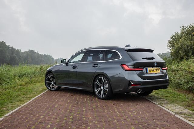 BMW 3-SERIE Touring 320d High Executive Edition