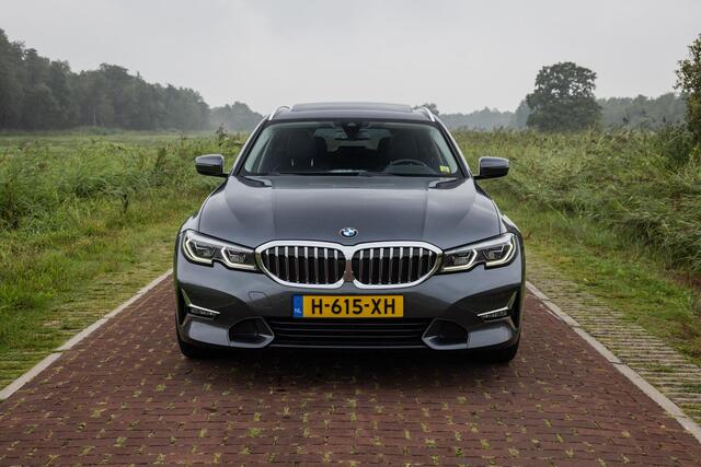 BMW 3-SERIE Touring 320d High Executive Edition