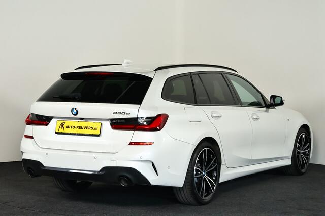 BMW 3-SERIE 330e M-Sport Pro Panorama / Opendak / Pilot assist / Harmankardon / HUD