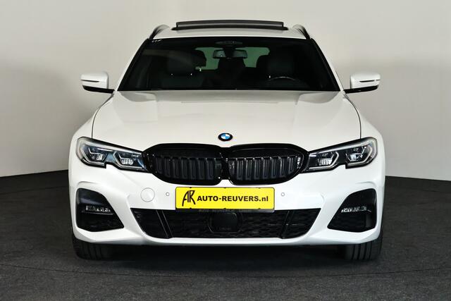 BMW 3-SERIE 330e M-Sport Pro Panorama / Opendak / Pilot assist / Harmankardon / HUD
