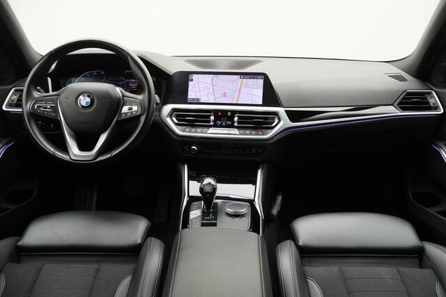 BMW 3-SERIE 320i Executive Edition Leder/Stof, Virtual, Cruise, Apple Carplay, LED, Climate, PDC, 19''