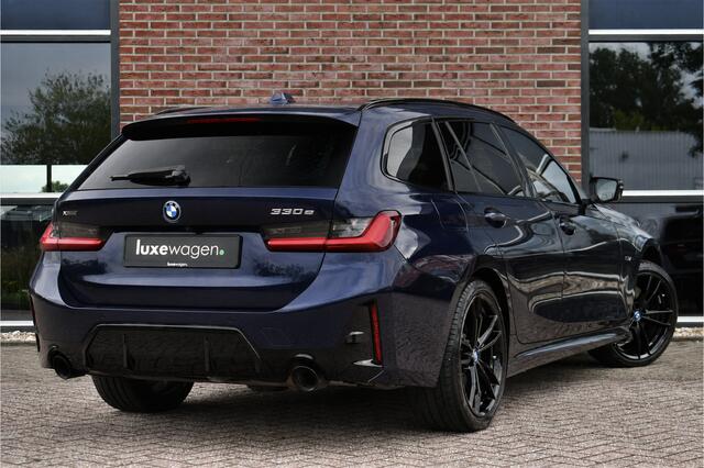 BMW 3-SERIE Touring 330e xDrive M-Sport Pro Pano DA-Prof 360 HUD H/K E-zetels 19inch