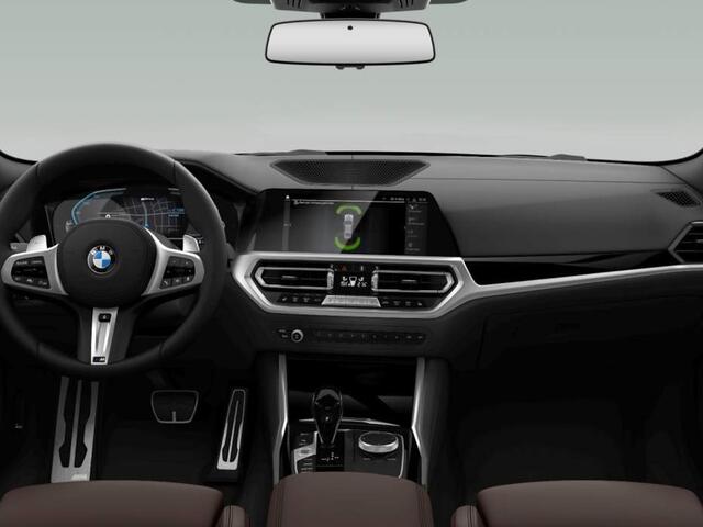 BMW 3-SERIE 330e M-Sport | Schuifdak | ACC | Harman Kardon