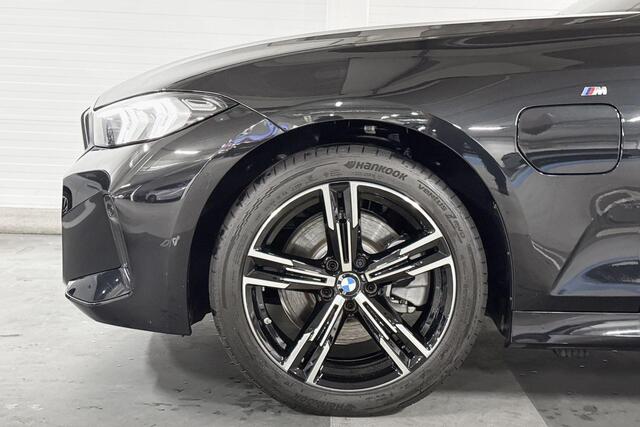 BMW 3-SERIE Sedan 330e M Sport | Schuifdak