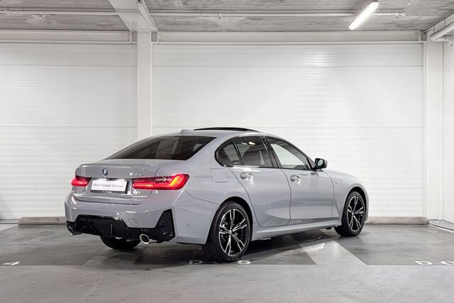 BMW 3-SERIE Sedan 330e M Sport | Schuifdak | Trekhaak