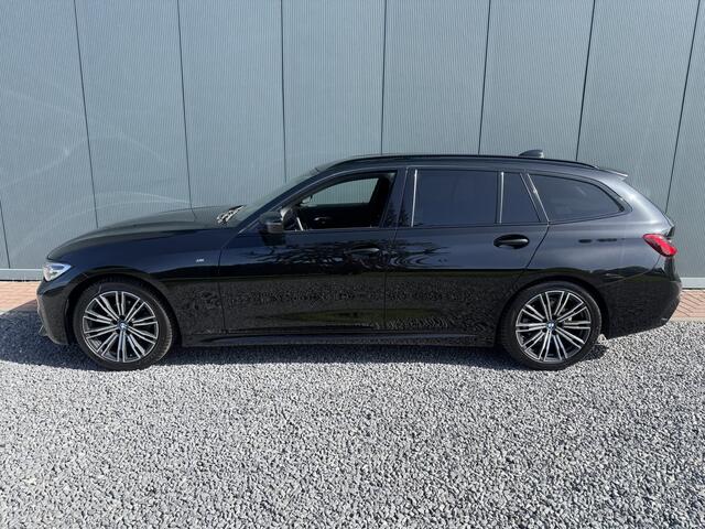 BMW 3-SERIE Touring 318i 2.0 156pk Automaat High Executive M-Sportpakket